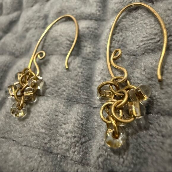 DESIGNER-STYLE GOLD DROP EARRINGS WITH CLEAR BEADS - Picture 7 of 17